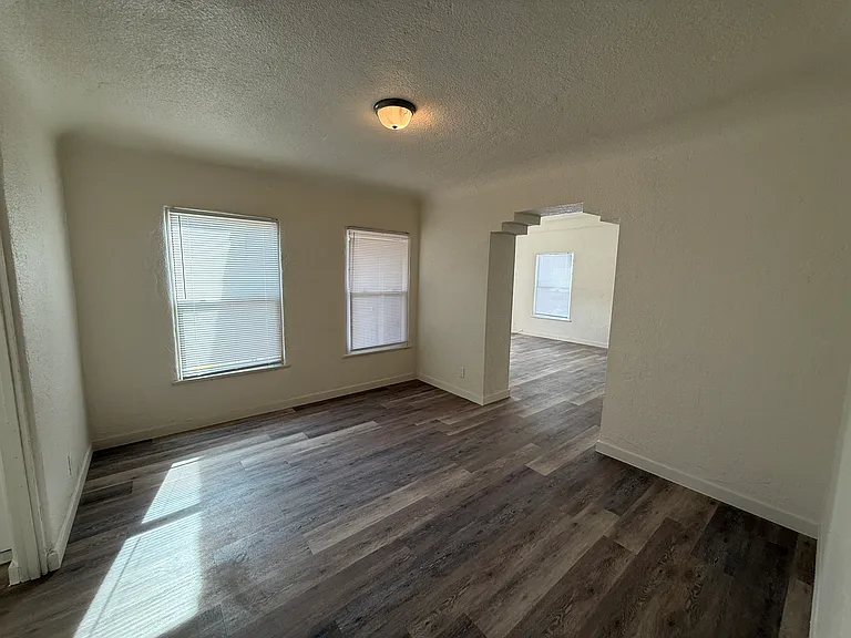 1434 W Euclid Ave — Photo 14
