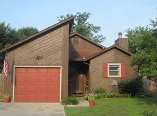 6880 Candlewood Dr, Fayetteville, NC 28314