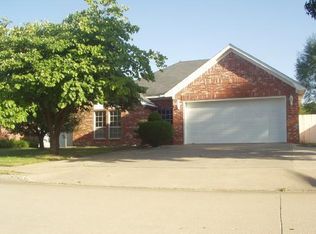 3809 W Beechwood Dr, Rogers, AR 72756