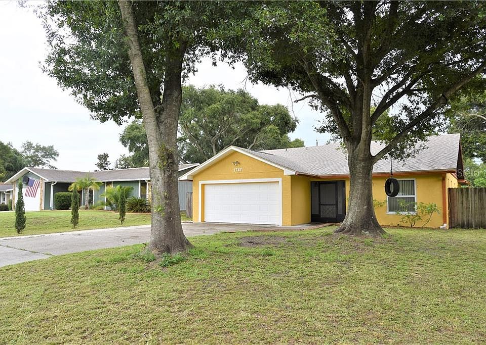 1st image of 1747 Lucas Dr