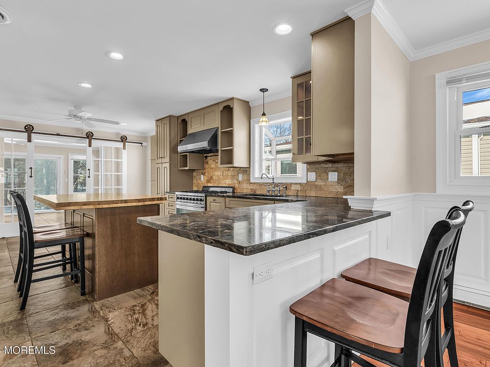 1st image of 959 Jamaica Boulevard