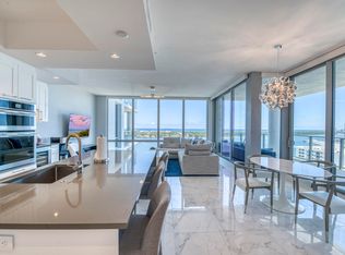 2 Water Club Way APT 1704, North Palm Beach, FL 33408
