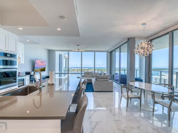 2 Water Club Way #1704, North Palm Beach, FL 33408