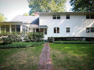 73 Overlook Dr, Westfield, MA 01085