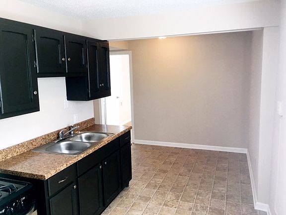 5th image of 2029 E Dudley Ave