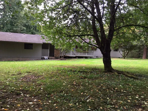 3070 Closser Dr NW, Poulsbo, WA 98370