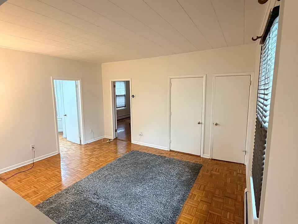 135 N Barry Ave #1