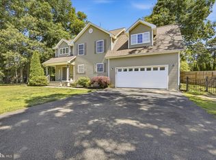 4 Greenbriar Dr, Little Egg Harbor, NJ 08087