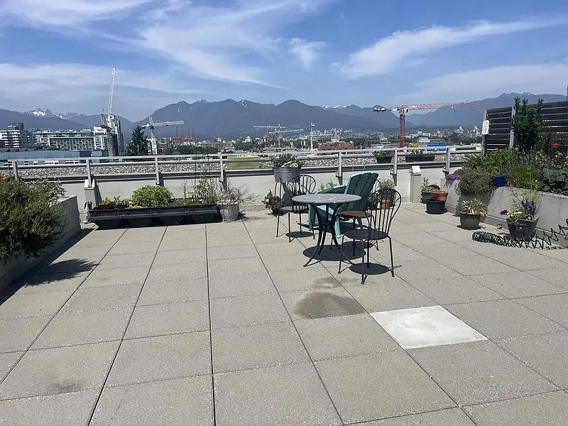 Vancouver Apartment for rent - 2 Bedrooms — photo 12