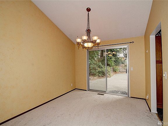 5th image of 17109 40th Ave W