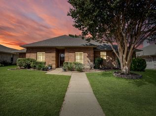 3213 Bending Oaks Trl, Garland, TX 75044
