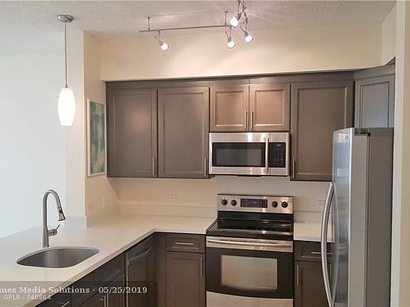 3rd image of 533 NE 3rd Ave APT 538