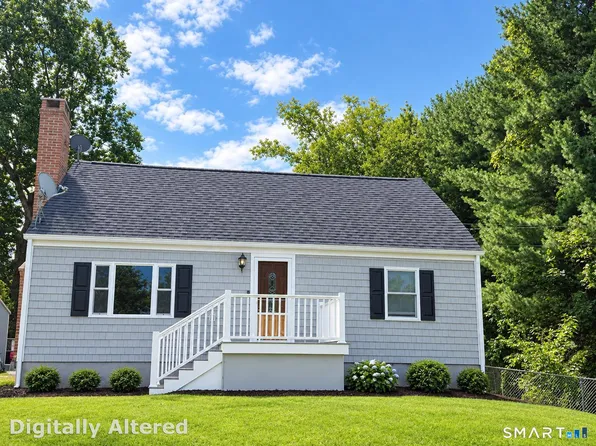 27 New York Road, Montville, CT 06370