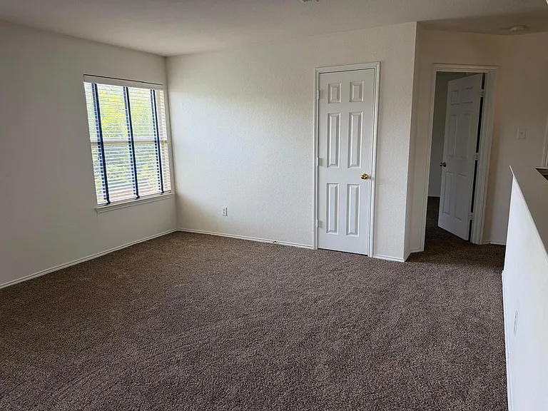 3104 Deleon Dr — Photo 15