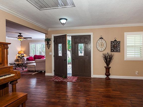 4th image of 7850 Heather Ln