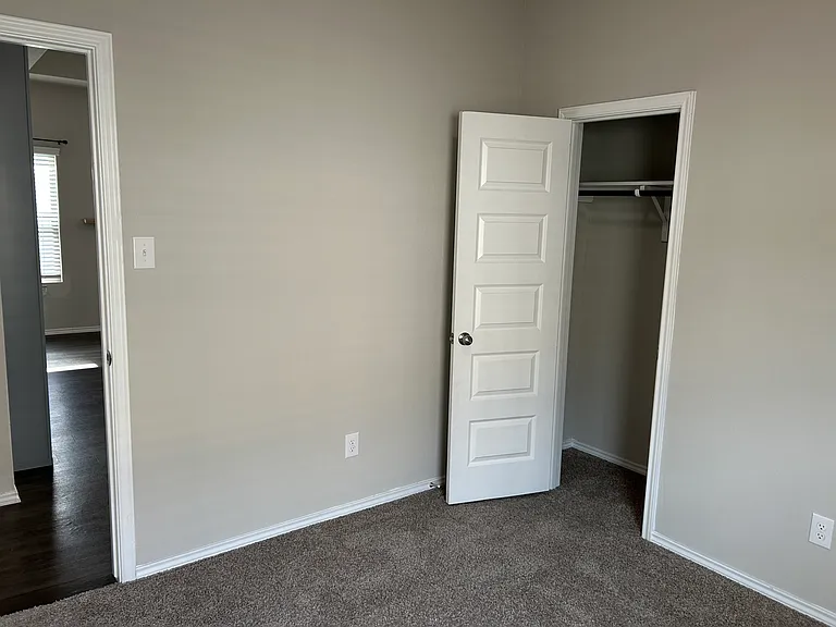 2435 Dry Moss Way — Photo 14