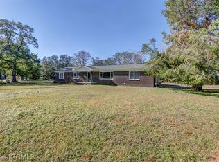 31 Sara Forest Dr, Saraland, AL 36571