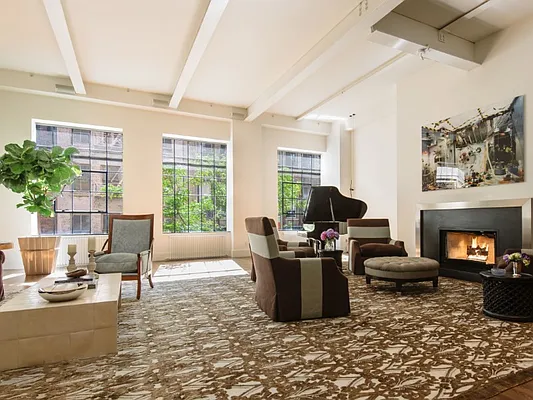 Sold by Sotheby's International Realty | media 25