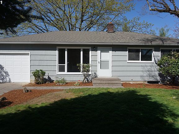 2nd image of 600 SE 102nd Ave