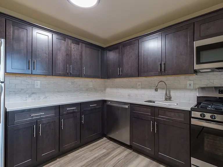 Rustic Ridge Apartments — Photo 13