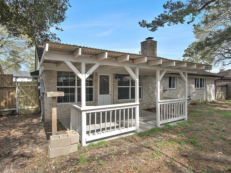 2410 Rolling Glen Dr — Photo 19