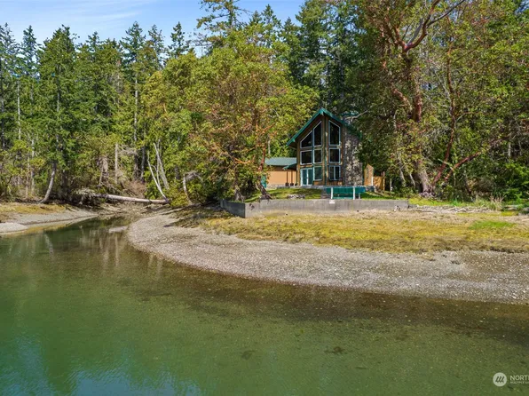 1480 E South Island Drive, Shelton, WA 98584