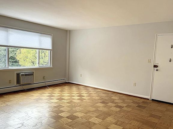 2nd image of 945 N Barton St APT 304