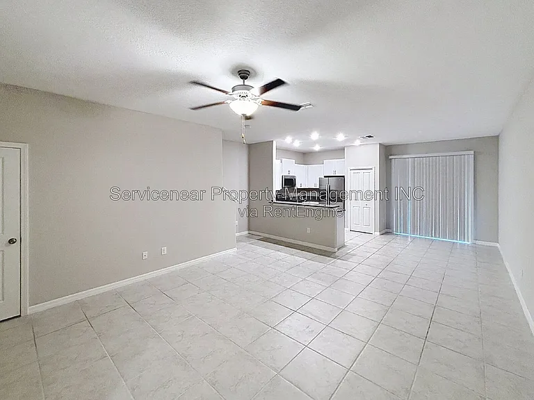 9528 Pembrooke Pines Dr — Photo 5