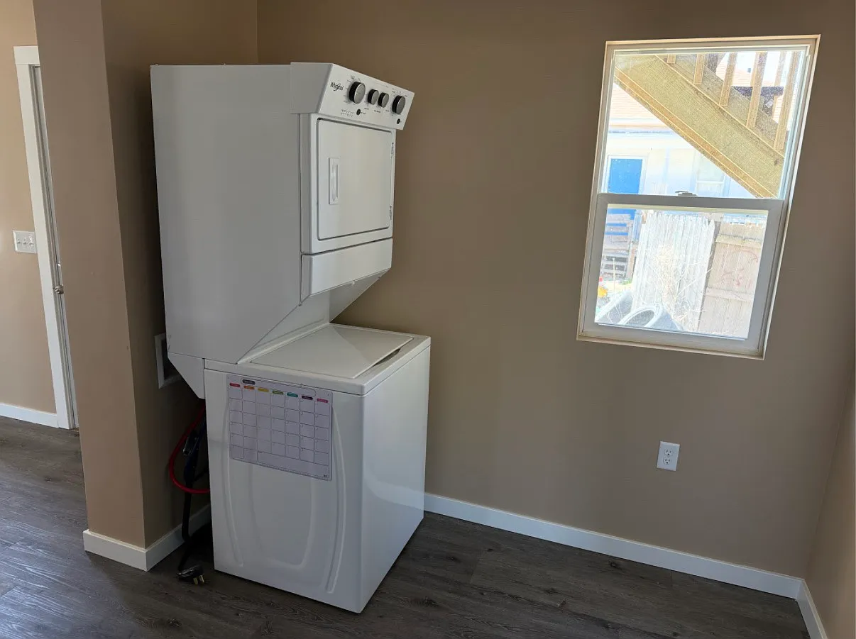 3 bed, 1100 sqft, $1,450 — Photo 4