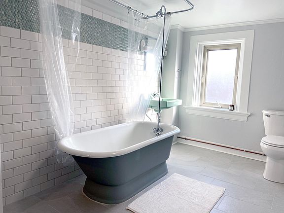 4th image of 1618 Vine St #3B