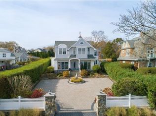 195 Ocean Rd, Narragansett, RI 02882