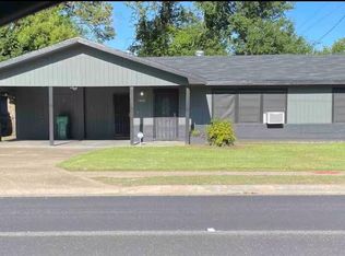 1908 N 16th St, Orange, TX 77630