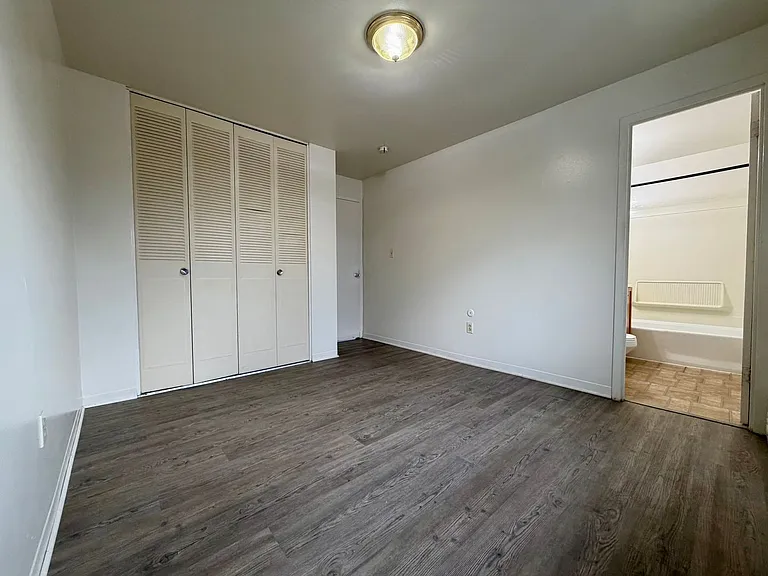 Brett Manor — Photo 17