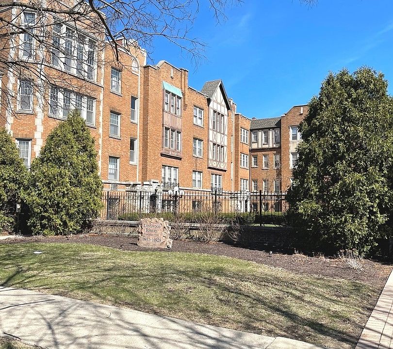 1st image of 10925 S Longwood Dr APT 1