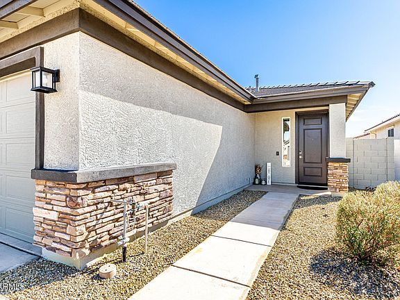 3rd image of 17449 W VIA DE LUNA Drive