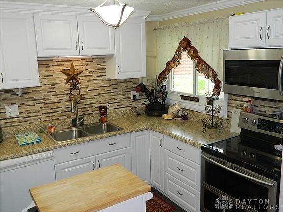 2nd image of 2353 Kajean Ave
