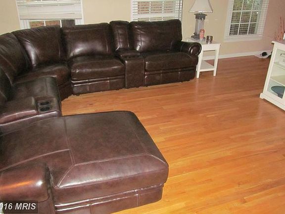 4th image of 5111 Willow Oak Pl