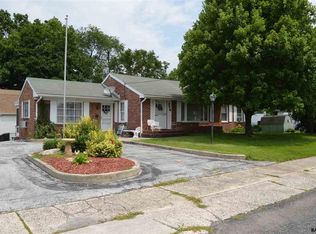 354 E Water St, Gettysburg, PA 17325