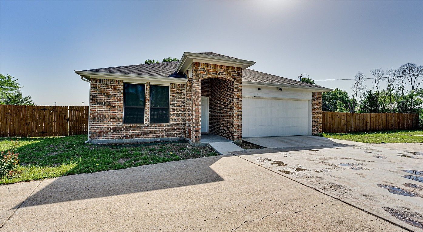 604 College St, Italy, TX 76651 Zillow