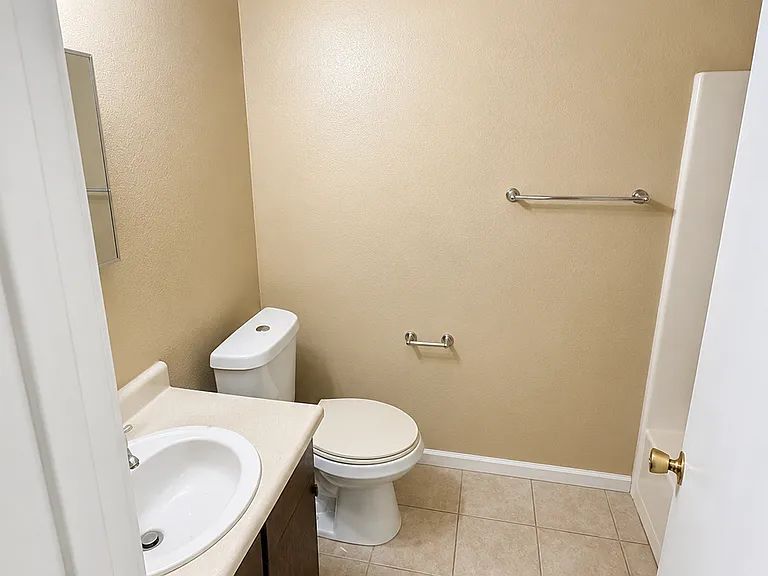 1220 Oakplace Dr SW #A — Photo 10