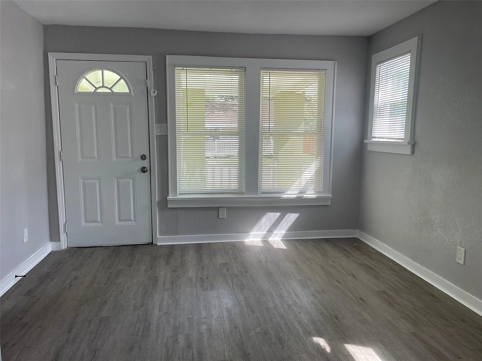 2 bed, 1.0 bath, 624 sqft, $1,450 — Photo 2