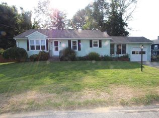 27 Field St, Southbridge, MA 01550