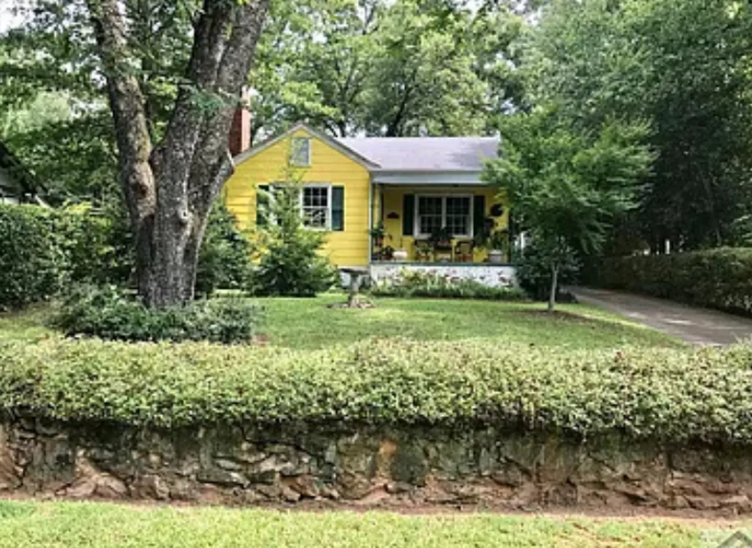2 bed, 950 sqft, $1,800 — Photo 1
