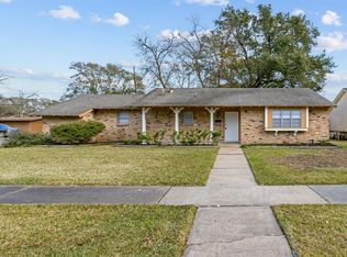 2511 Blueberry Ln, Pasadena, TX 77502