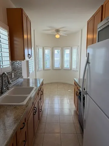 839 N Alexandria Ave — Photo 27
