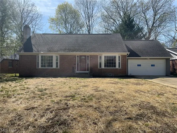 332 Hollywood Ave, Akron, OH 44313