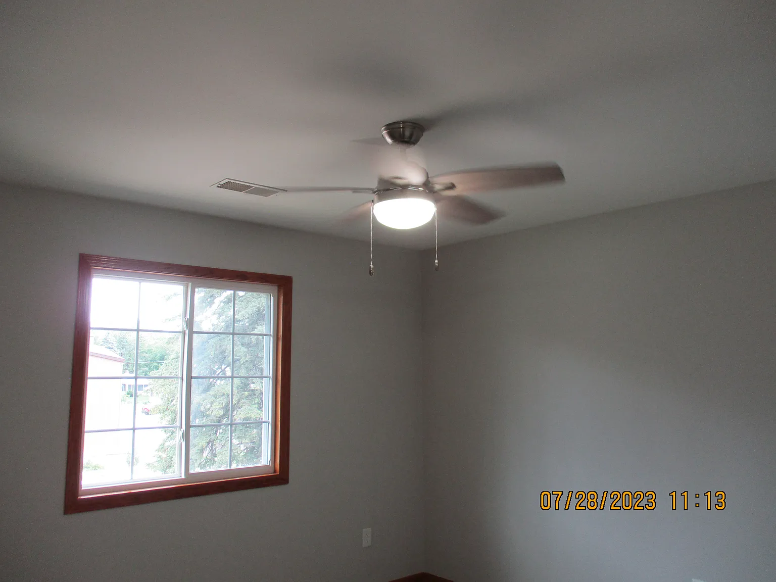 3 bed, 1.5 bath, 1500 sqft, $1,800 — Photo 3