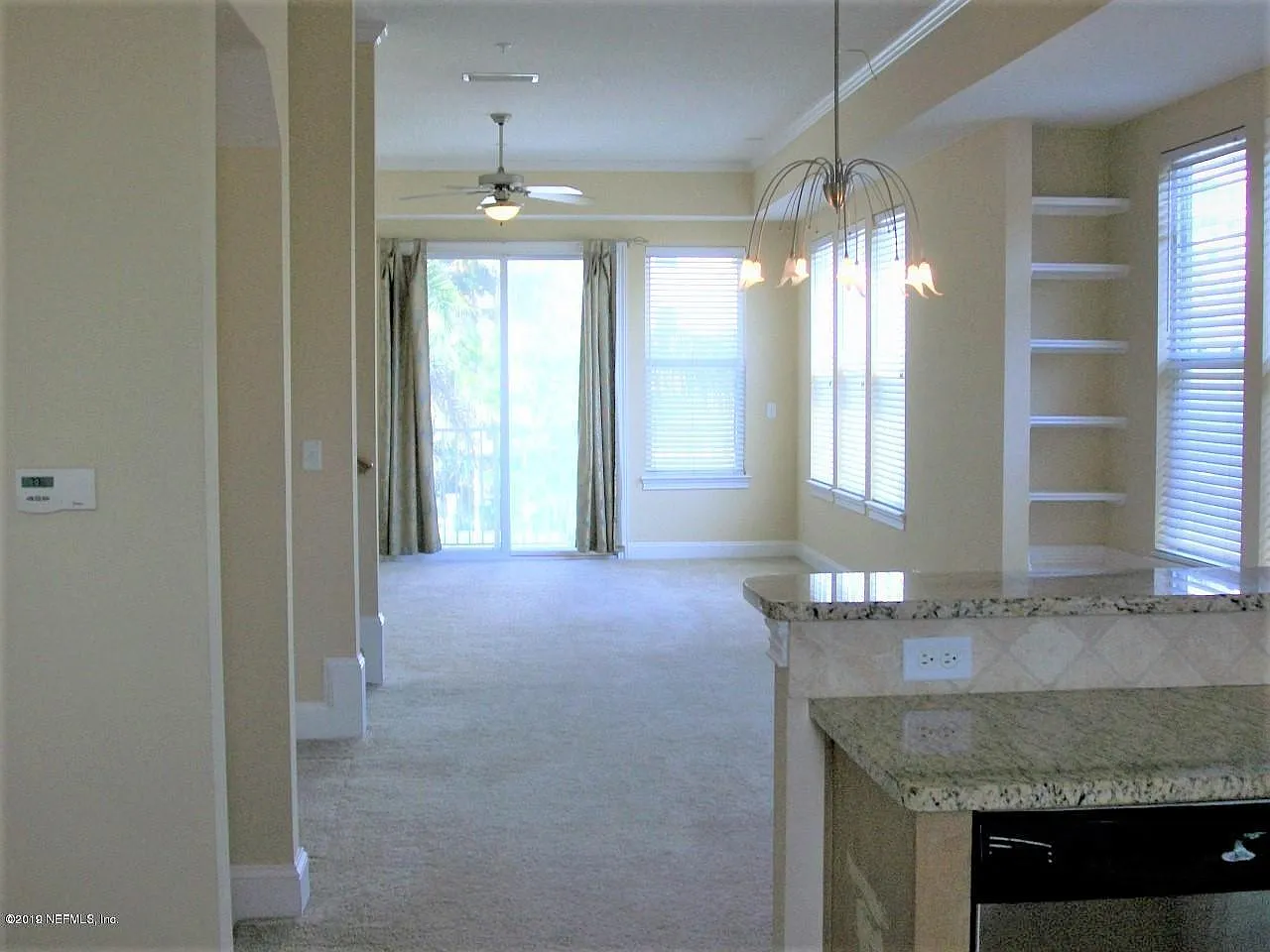 3 bed, 3.5 bath, 2069 sqft, $3,500 — Photo 4
