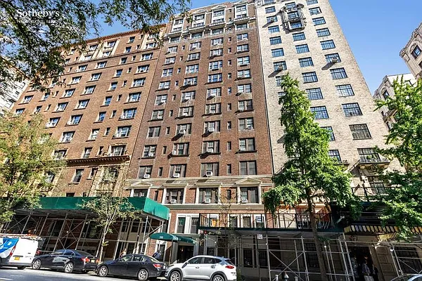 Sold by Sotheby's International Realty | media 9