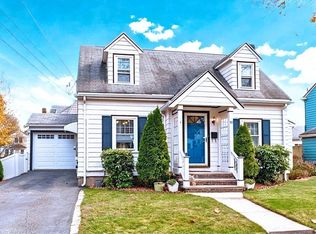92 Plummer Ave, Winthrop, MA 02152